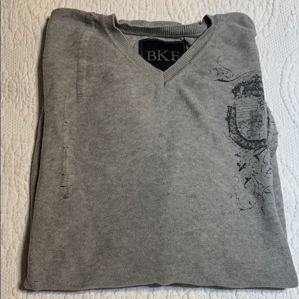 BKE Men’s distressed sweater from the buckle. Large
